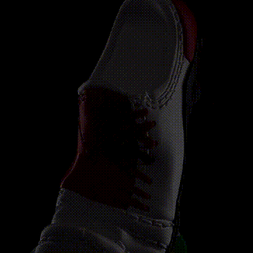 Soporte mando con botas de fútbol para PS5 / Xbox